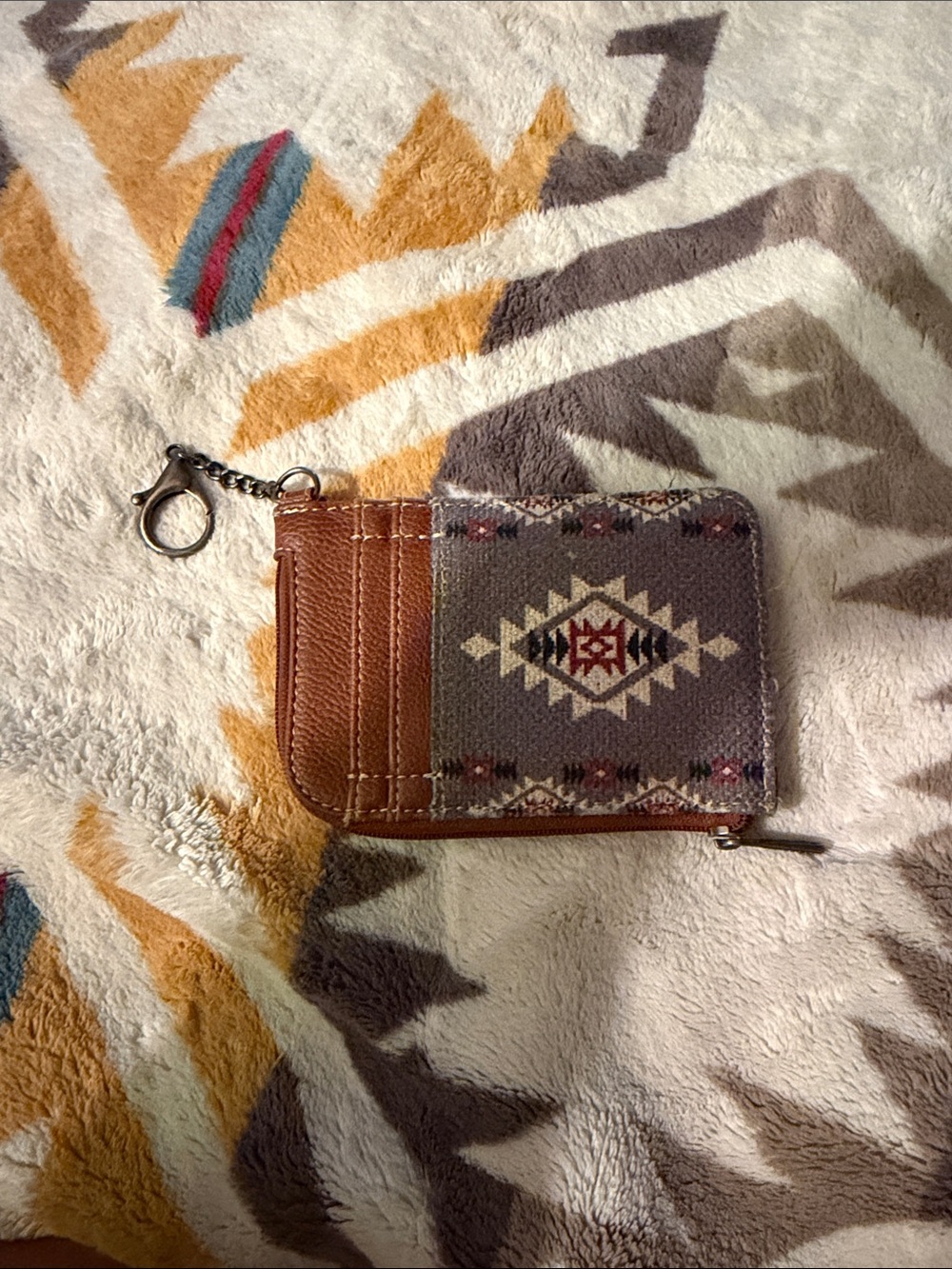 Wrangler Brown & Gray Southwestern Zip Card Holder with Key Clip